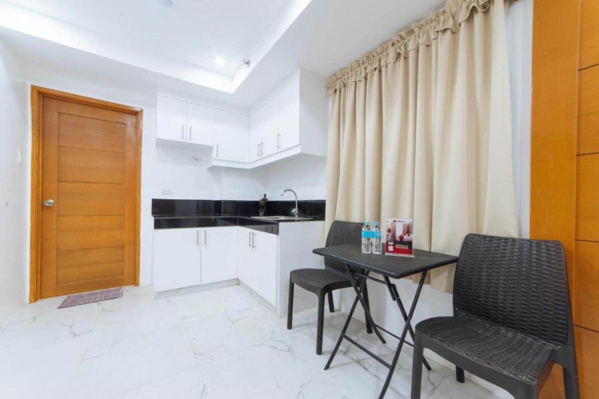 Reddoorz At Dbuilders Rooms Bangkal Makati Makati City Luaran gambar