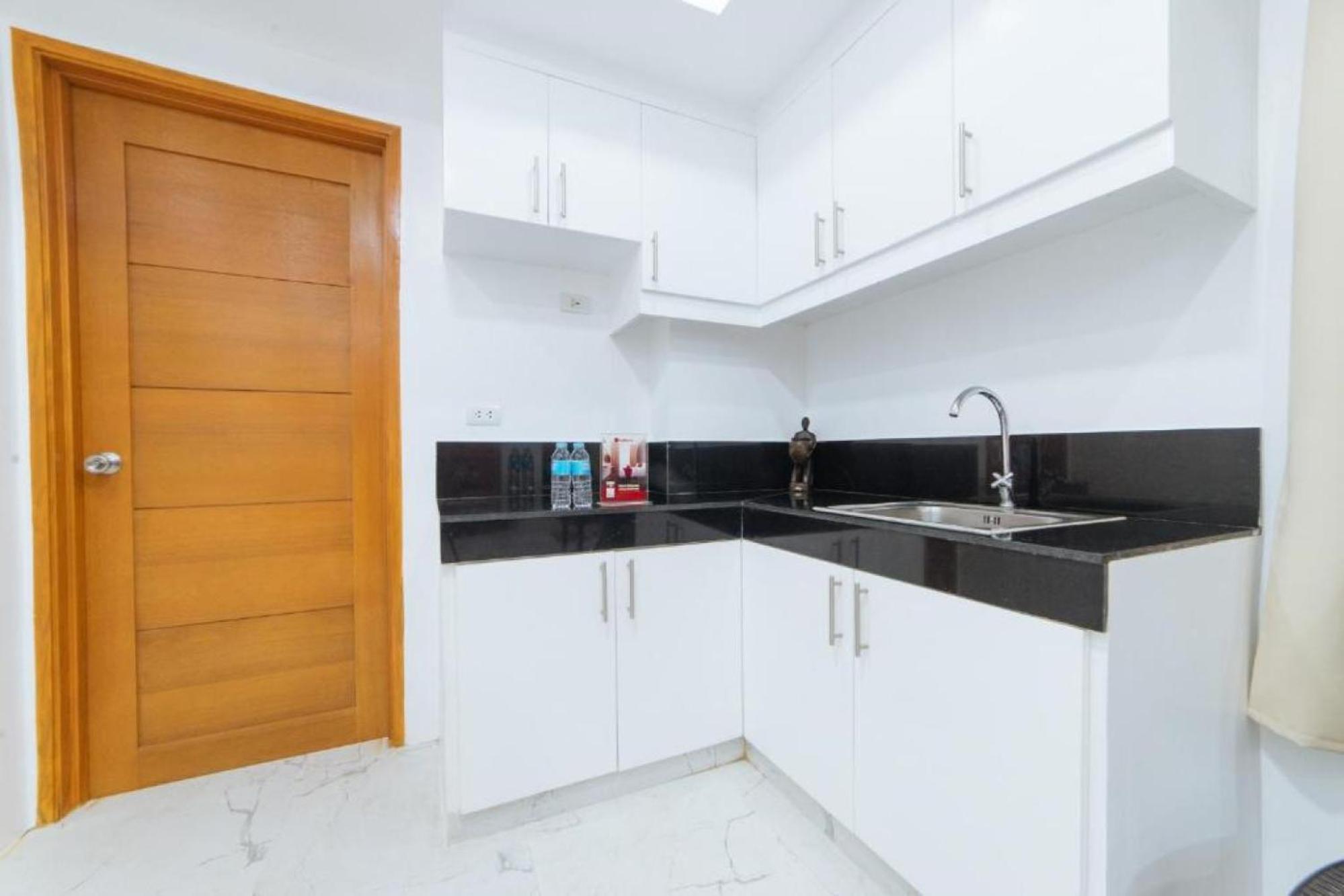 Reddoorz At Dbuilders Rooms Bangkal Makati Makati City Luaran gambar