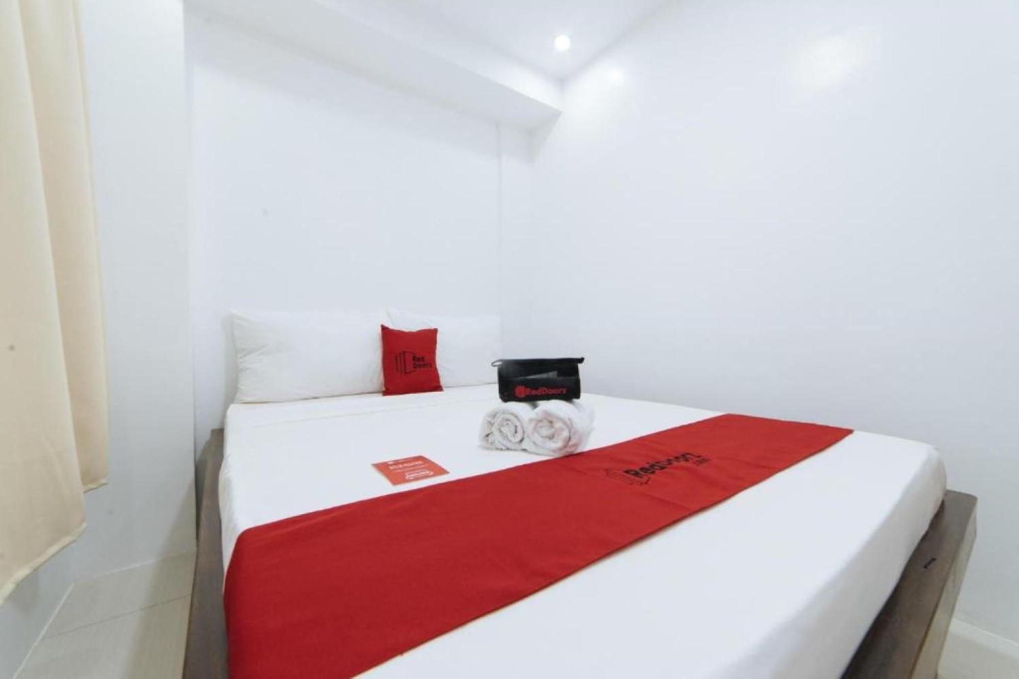 Reddoorz At Dbuilders Rooms Bangkal Makati Makati City Luaran gambar