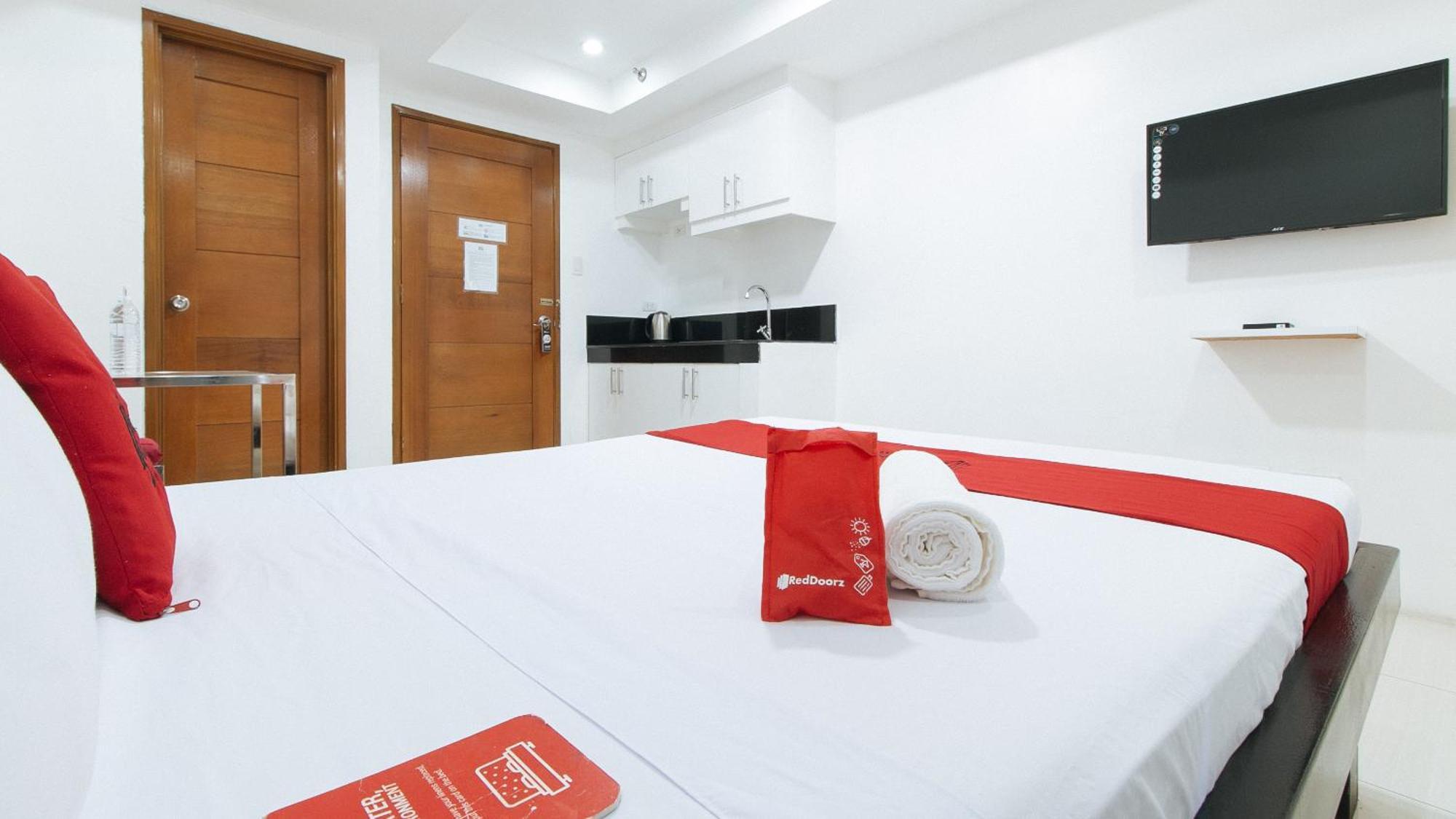 Reddoorz At Dbuilders Rooms Bangkal Makati Makati City Luaran gambar
