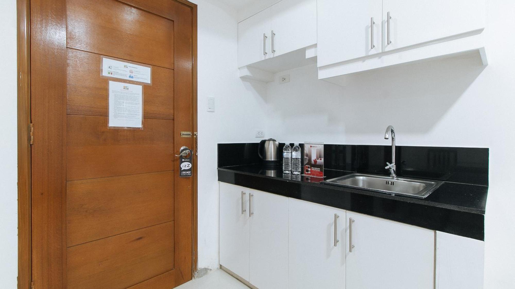 Reddoorz At Dbuilders Rooms Bangkal Makati Makati City Luaran gambar
