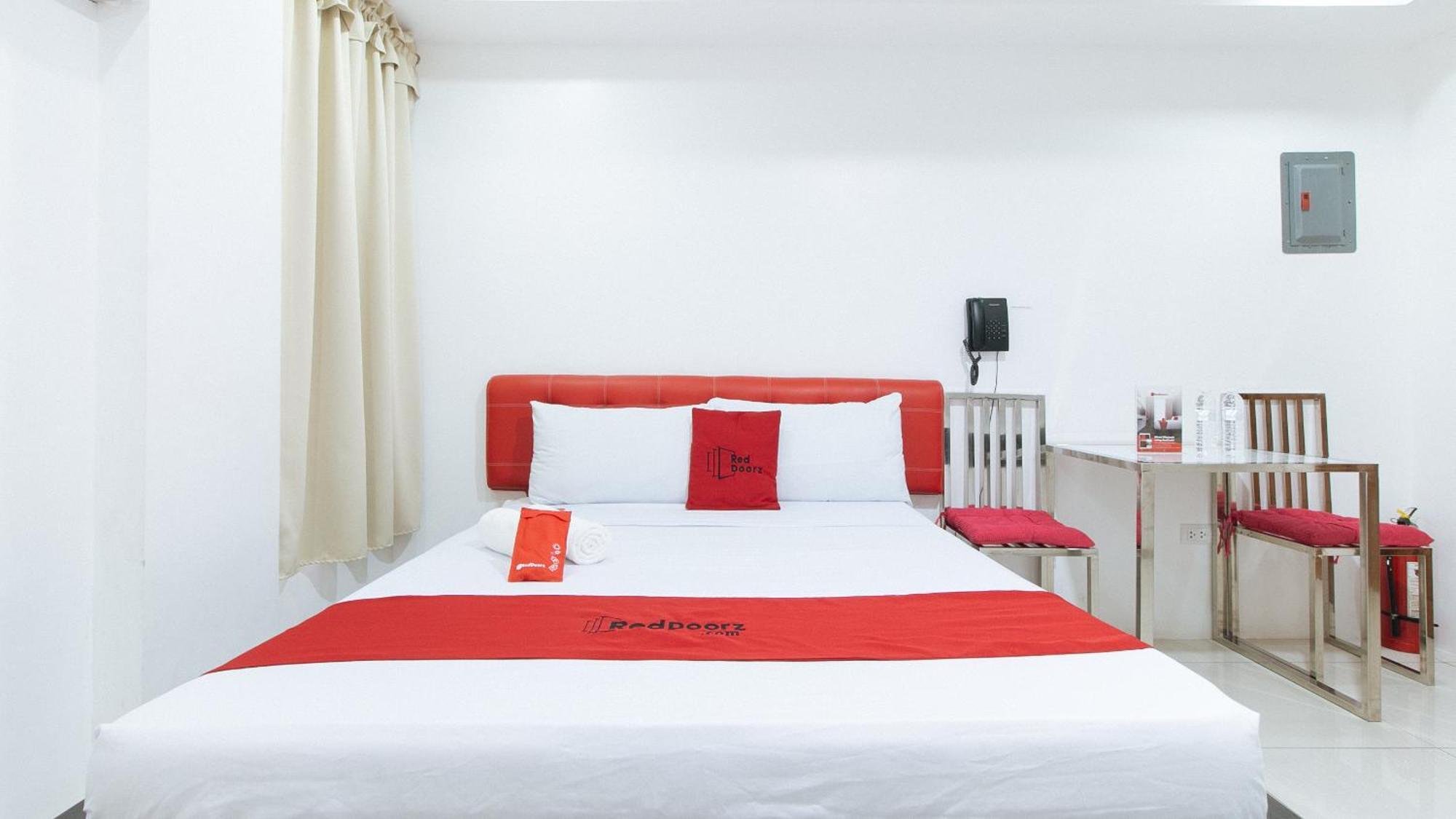 Reddoorz At Dbuilders Rooms Bangkal Makati Makati City Luaran gambar