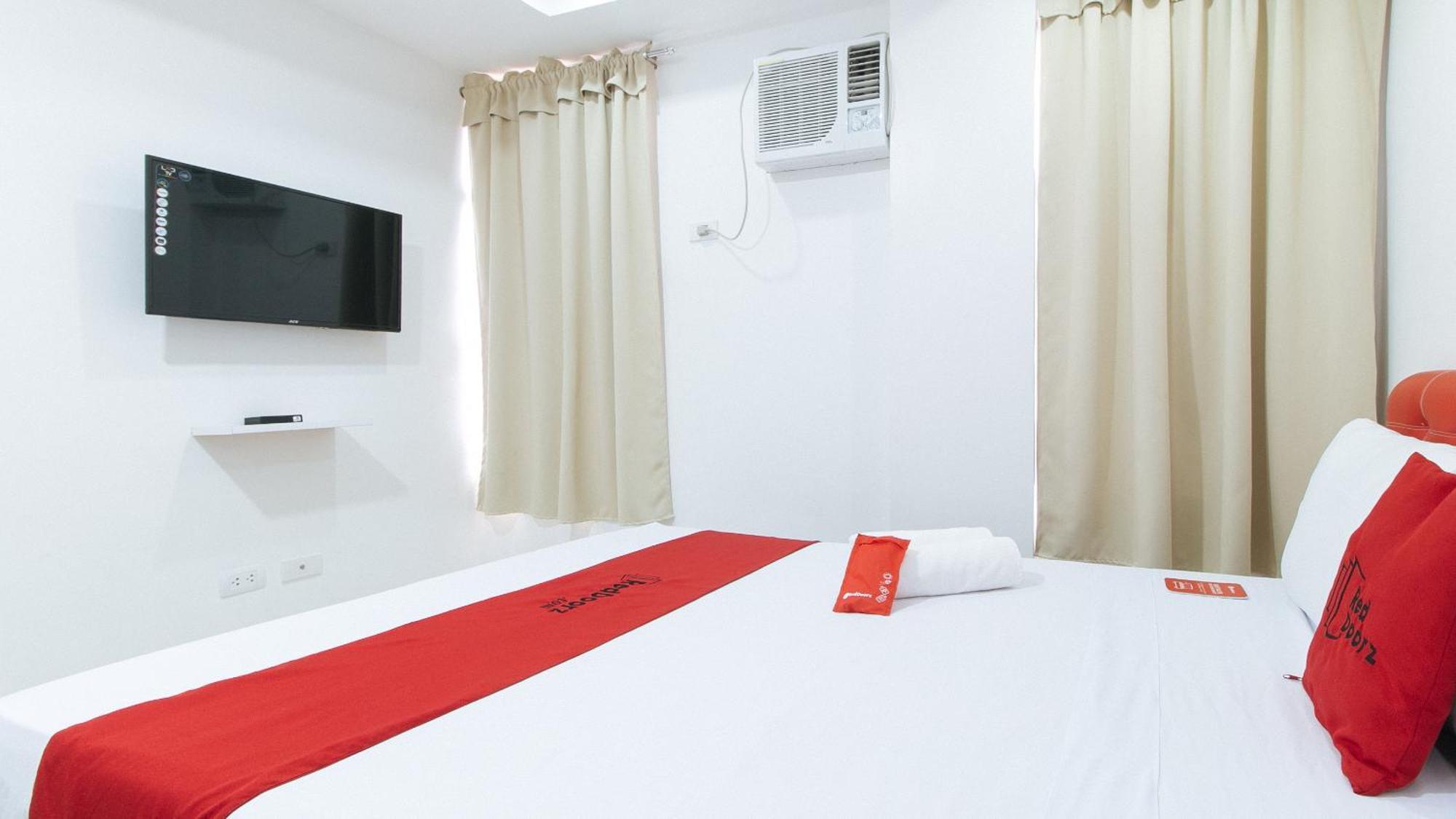 Reddoorz At Dbuilders Rooms Bangkal Makati Makati City Luaran gambar