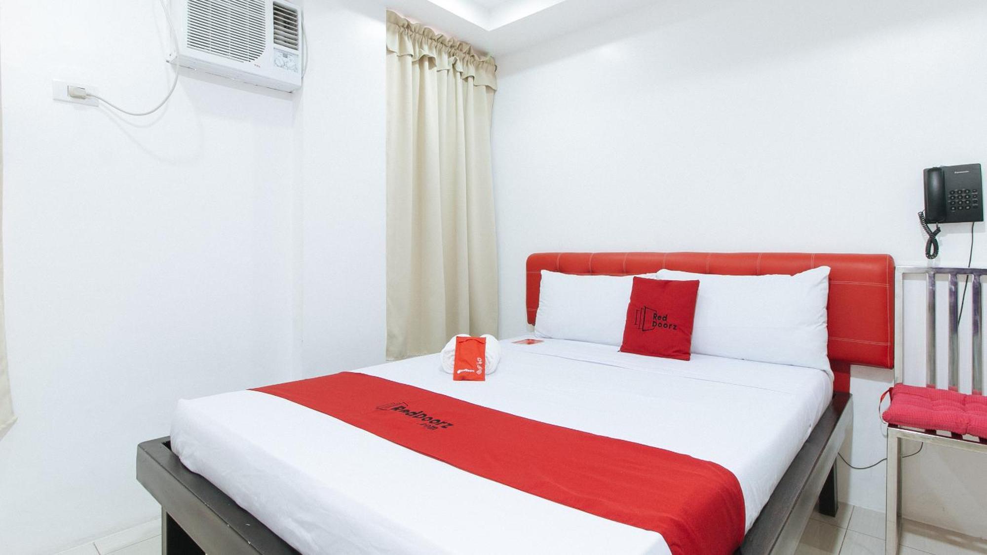 Reddoorz At Dbuilders Rooms Bangkal Makati Makati City Luaran gambar