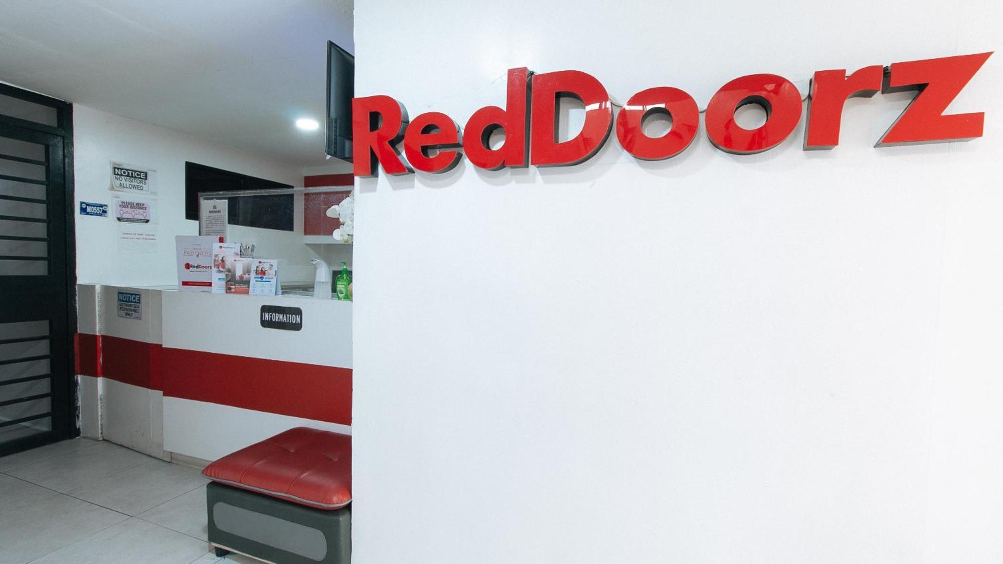 Reddoorz At Dbuilders Rooms Bangkal Makati Makati City Luaran gambar